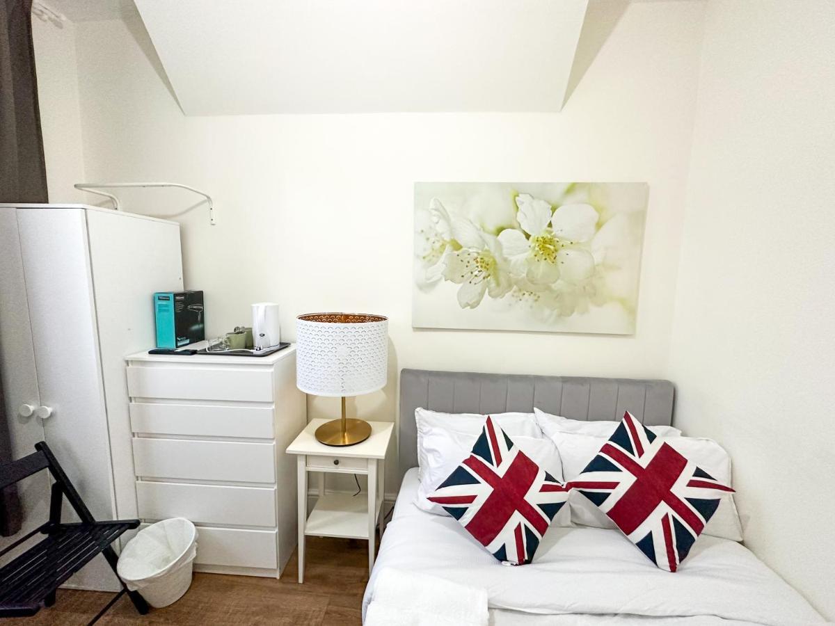 Pink Door Guesthouse London Exterior photo